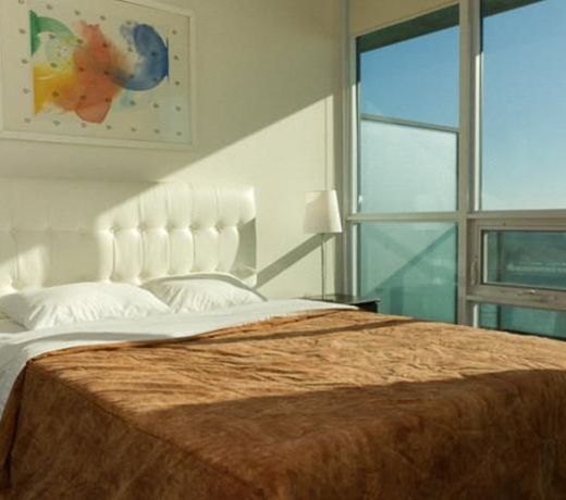 Luxury Condo - Heart of Downtown