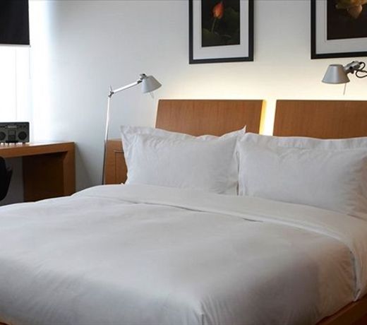 Le Germain Hotel Maple Leaf Square