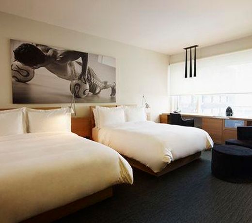 Le Germain Hotel Maple Leaf Square