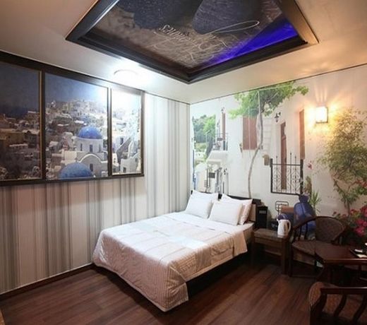 Hotel K