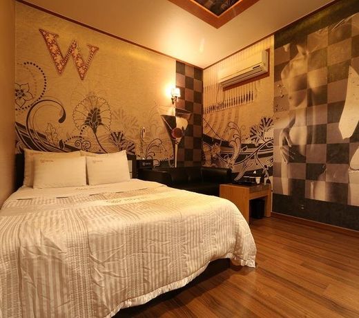 Hotel K
