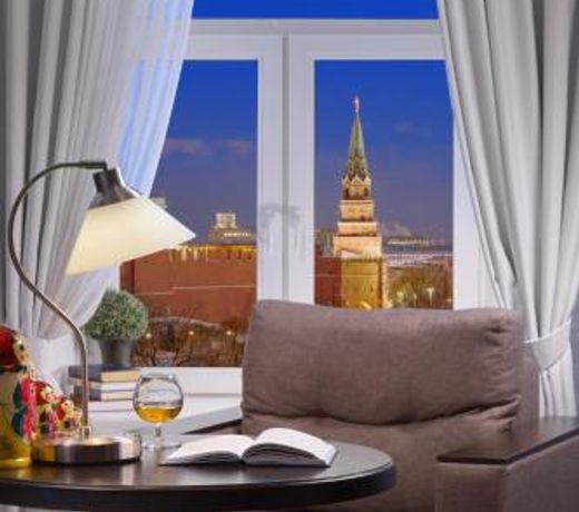 MIRROS Hotel Moscow Kremlin