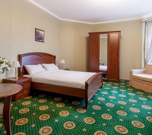 MIRROS Hotel Moscow Kremlin