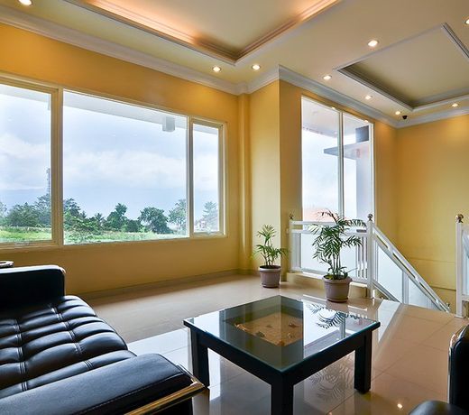 Riverstone Hotel & Cottage