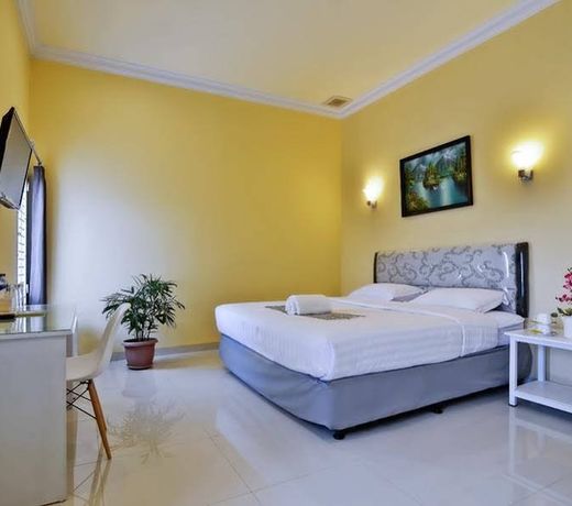 Riverstone Hotel & Cottage