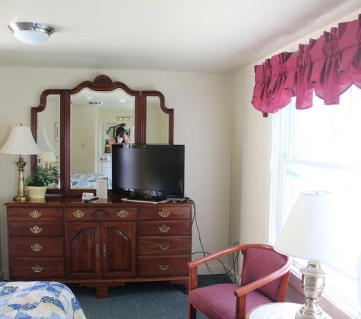 Schooner Bay Motor Inn