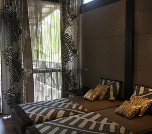 Chaykovski Boutique H