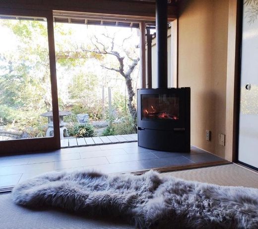 Atelier Bee's Knees Bed & Breakfast