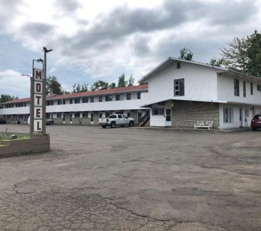 Voyageur Motel