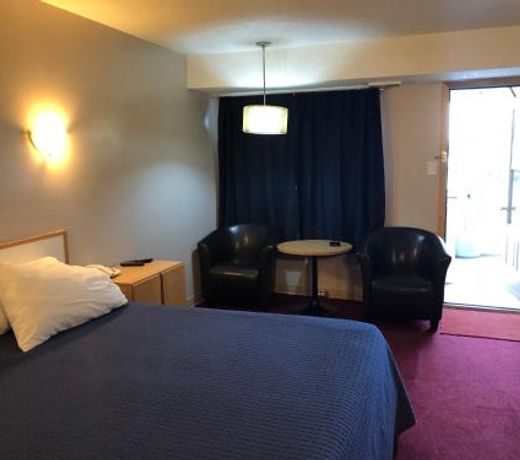 Voyageur Motel