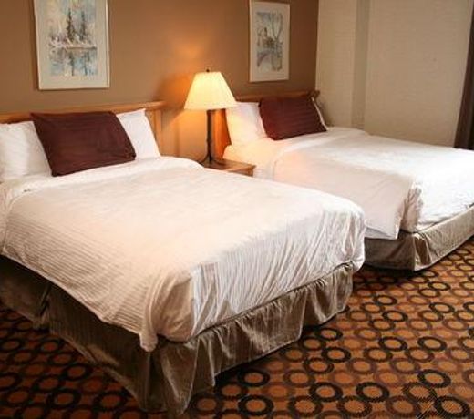 Prince Arthur Waterfront Hotel & Suites