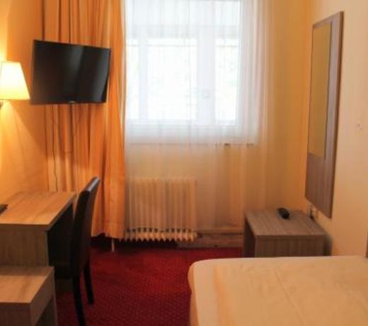 Hotel Lorien