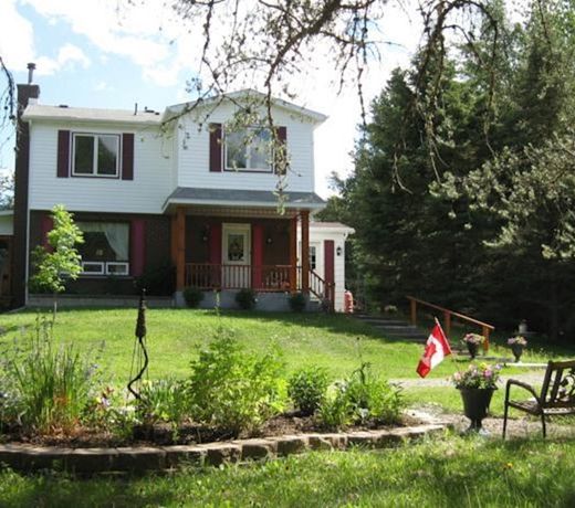 COUNTRY COZY BED AND BREAKFAST