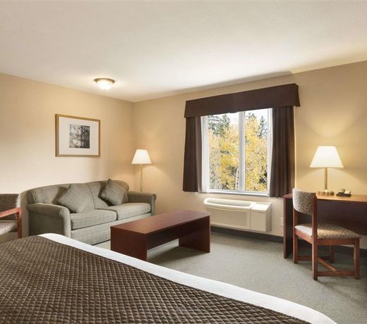 Days Inn by Wyndham Thunder Bay North