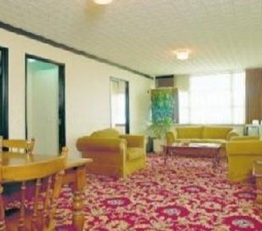 COMFORT HOTEL ELIZABETH TOWER