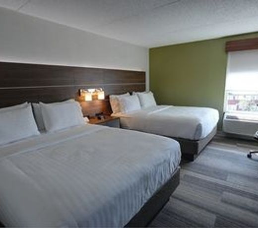 Holiday Inn Express & Suites Toronto Airport West, an IHG Hotel