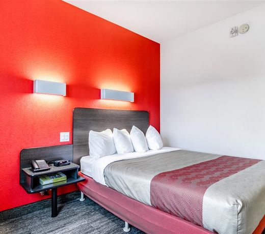 Motel 6-Saskatoon, SK