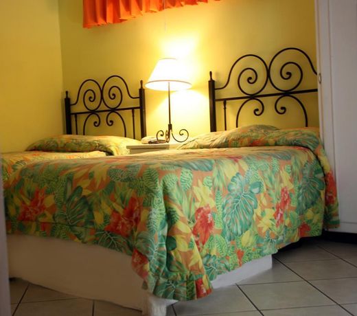 Forty Winks Inn