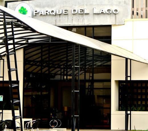 Parque del Lago Boutique Hotel