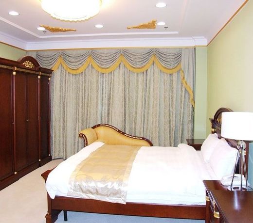 KING SHINE HOTEL