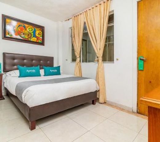 CASA HOTEL VICTORIA Av 30