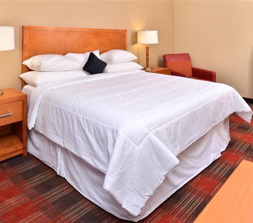 Quality Inn & Suites Airport