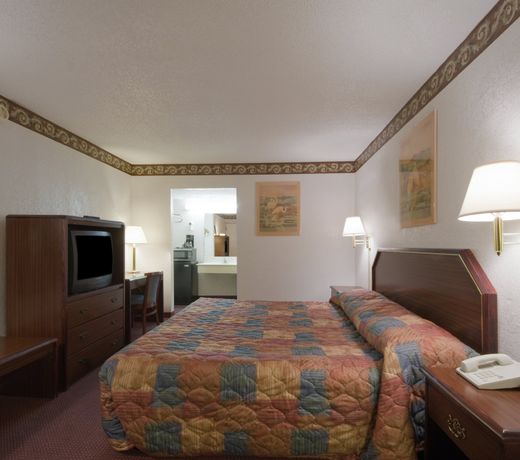 AMERICAS BEST VALUE INN TALLAHASSE
