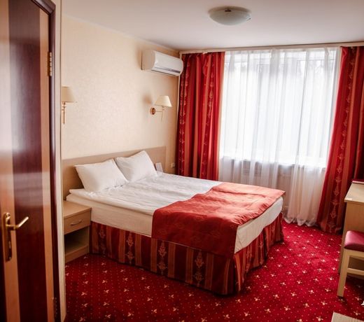 AMAKS Omsk Hotel