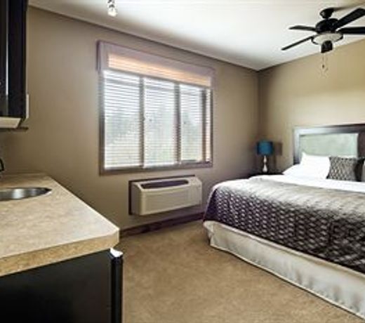 Bighorn Meadows Resort