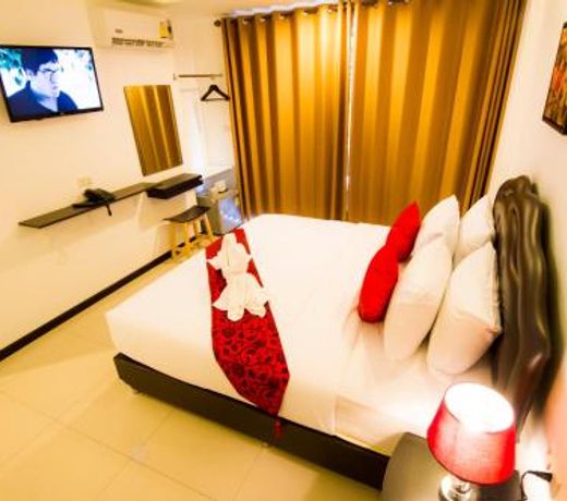 TH beach hotel
