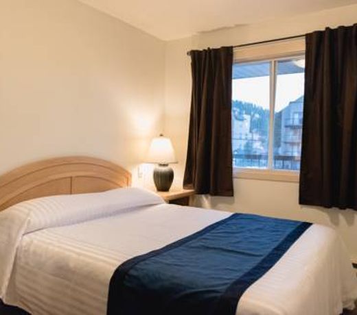 Radium Park Lodge
