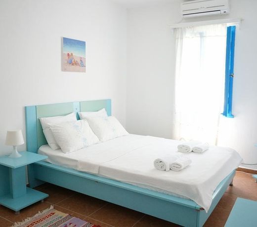 Esmana Hotel