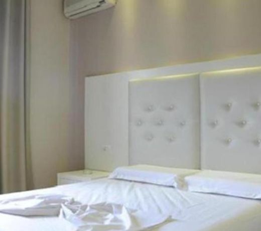 Univers Hotel