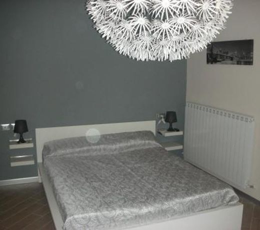 House Volumnia