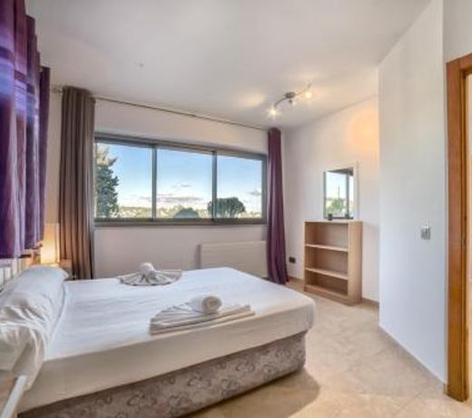 Villa Athos - PlusHolidays