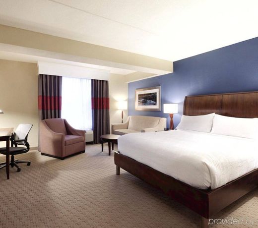 Hilton Garden Inn Falls Church