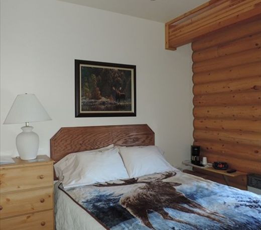 Beluga Lookout Lodge and RV Park