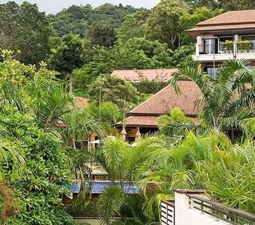 Aonang Cliff Beach Suites and Villas