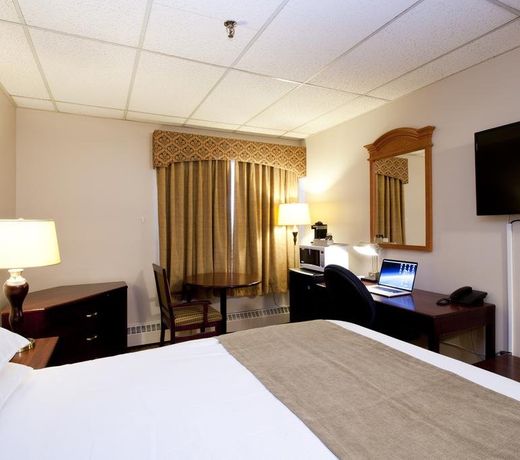 Provost Motor Inn