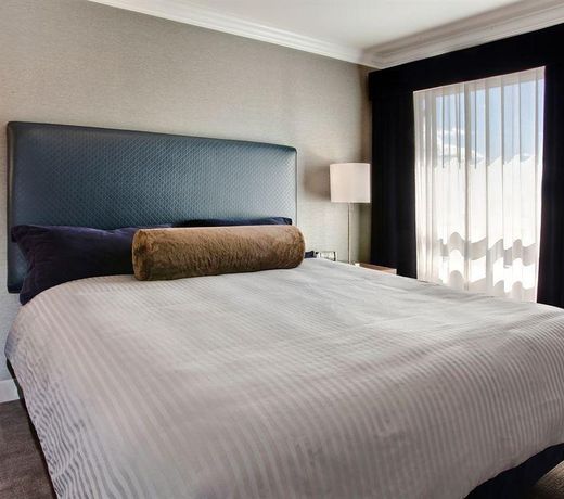 Sandman Signature Prince George Hotel