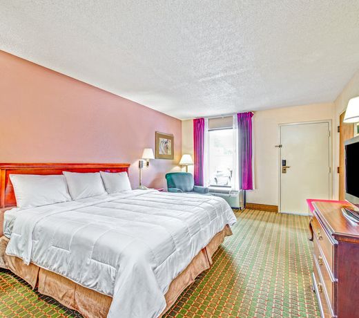 Quality Inn McDonough Atlanta South