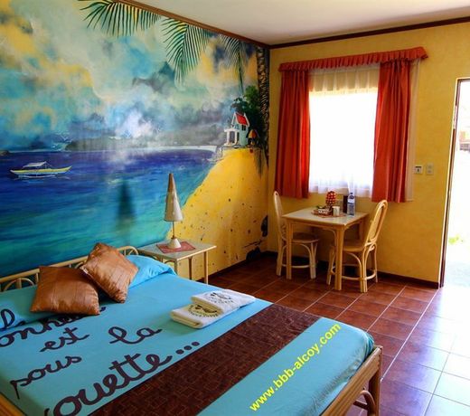 Bodo's Bamboo Bar Resort