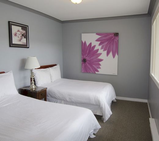Tiki Shores Inn & Suites
