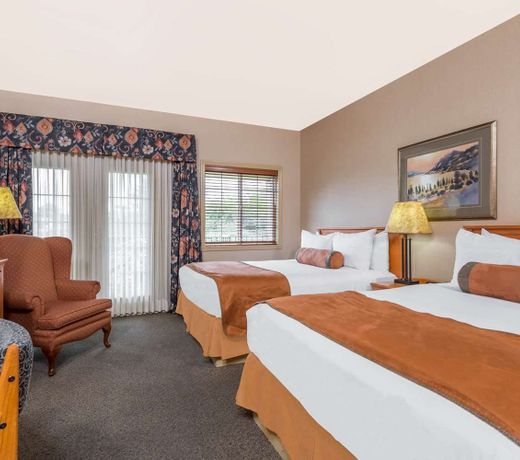Ramada by Wyndham Penticton Hotel & Suites