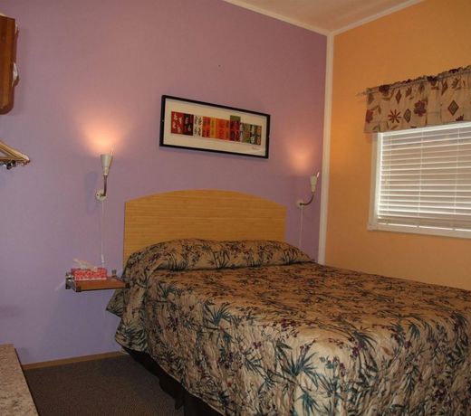 Waterfront Inn