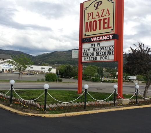 Plaza Motel