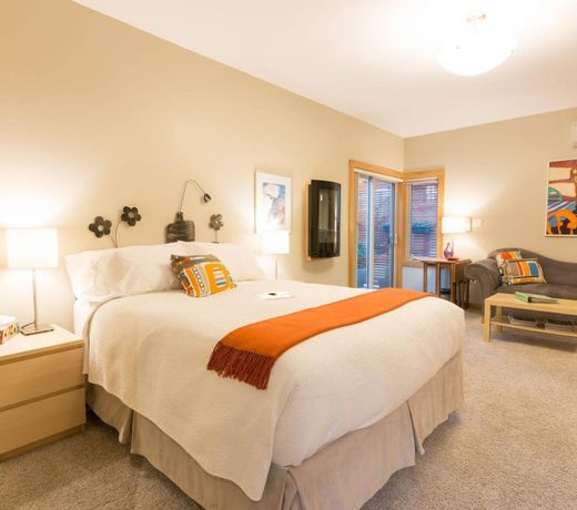 Cormier's Studio Guest suites