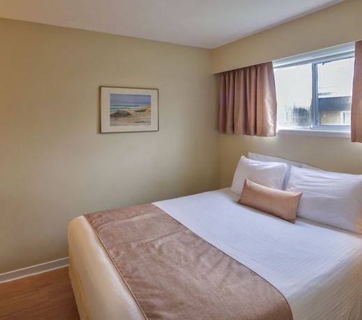 Okanagan Lakefront Resort
