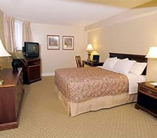 Albert At Bay Suite Hotel