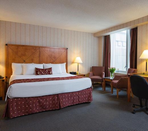 Lord Elgin Hotel